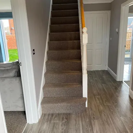 Gloucester Quays Retreat: Spacious 3-Bedroom Home Near The Docks Exterior photo